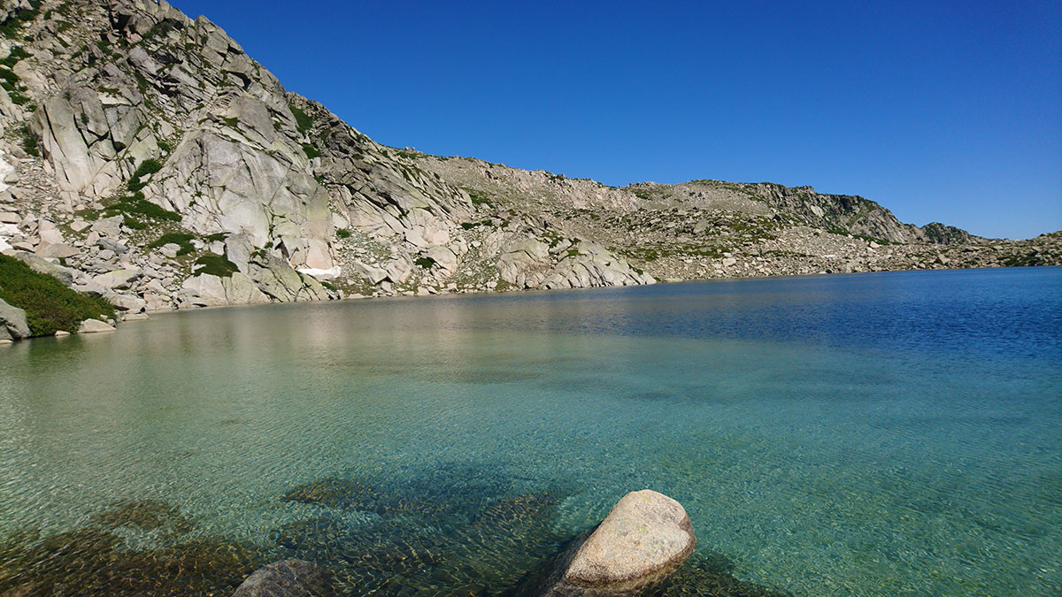 Lac Bastani